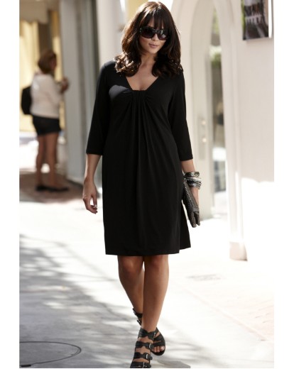 Plus size black dress