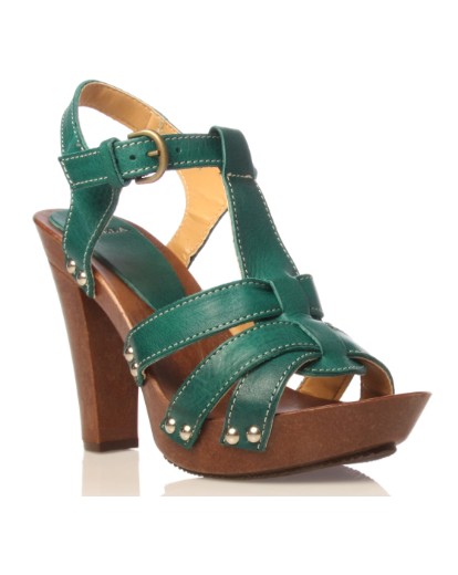 Carvela Krista Classic Courts