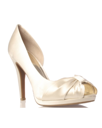  a wedding shoe these gorgeous white court shoes have a cute peep toe 