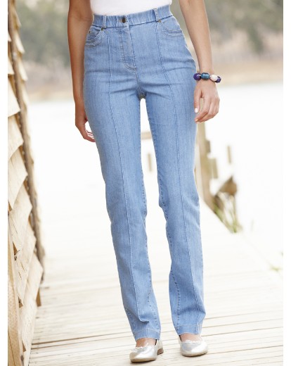 Magi-Fit Straight Leg Jeans
