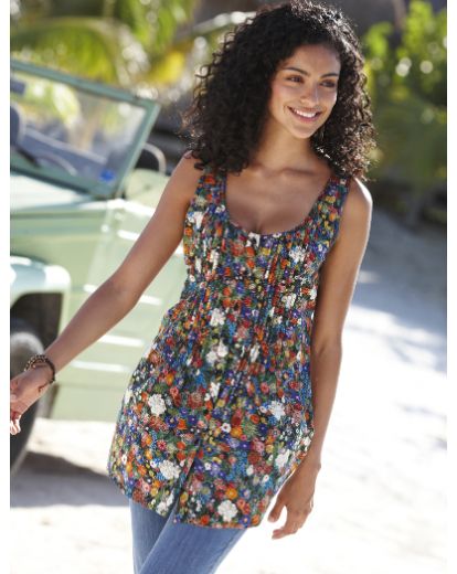Sleeveless boyfriend shirt