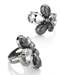 Petal Dolls Hematite Crystal Ring