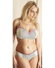 naturally close underwired bra