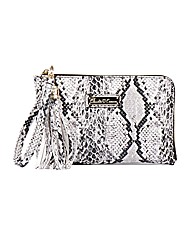 Claudia Canova Gentille Wrist strapped Kindle Co Claudia Canova Gentille Wrist strapped Kindle Co