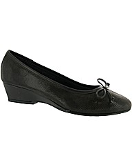 Riva Honeycreeper Fish Wedge Ballerina