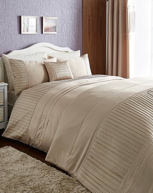 Diamante Pleats Duvet Cover Sets Oxendales