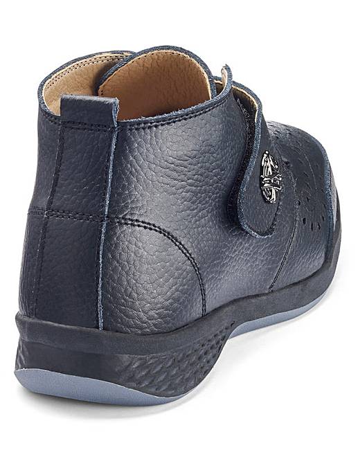 cushion walk boots wide fit