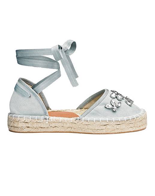 sole diva flats