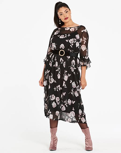 Fluted Sleeve Dress | Simply Be