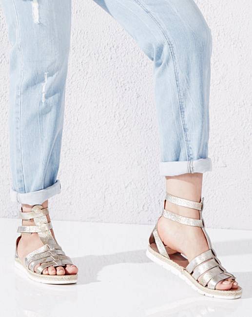 simply be sandals