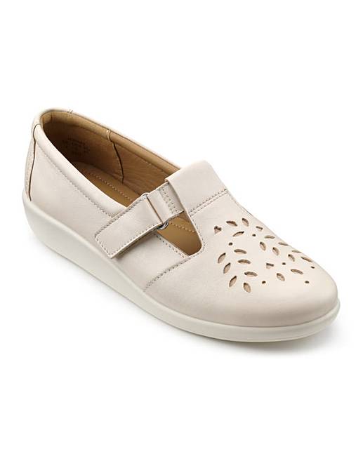 hotter extra wide shoes