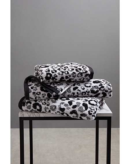 Dalmatian print towels best sale