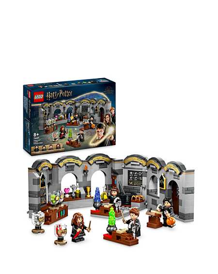 LEGO Harry Potter Hogwarts Castle Potio Fashion World