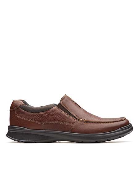 clarks wide fitting shoes