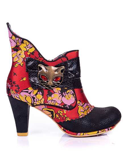 irregular choice size 3