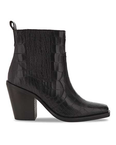 simply be black ankle boots