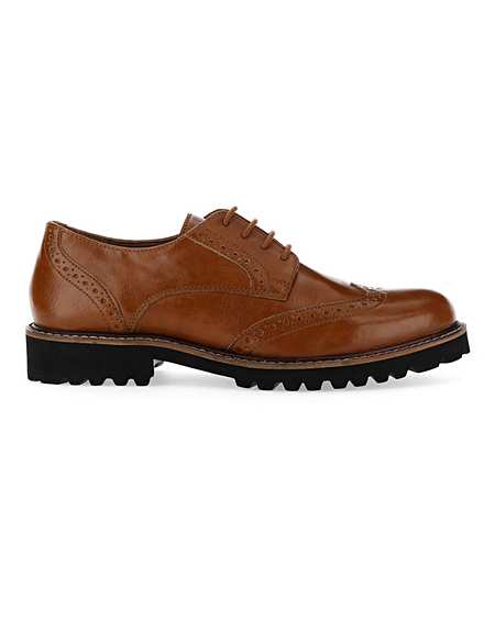 extra wide brogues