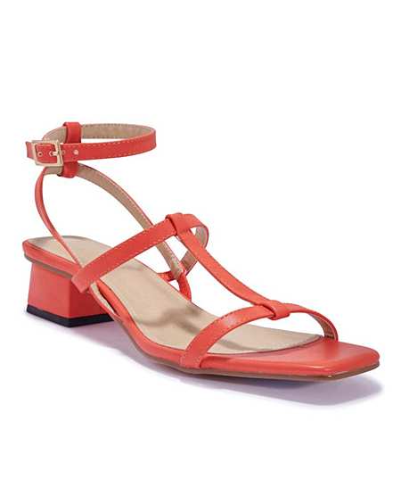 size 9 sandals wide fit