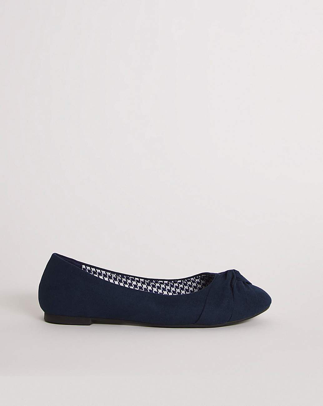 Navy ballet store pumps wide fit