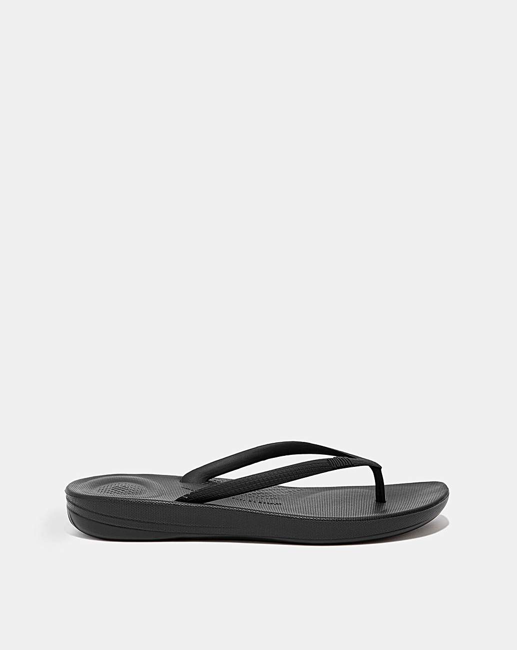 FitFlop Iqushion Sparkle Ombre Flip Flops Sandals in Midnight Navy – Island  Trends