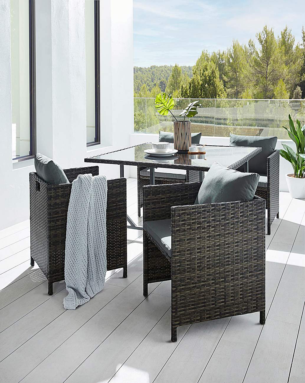 Cadiz Rattan 4 Seater Cube Set Home Essentials