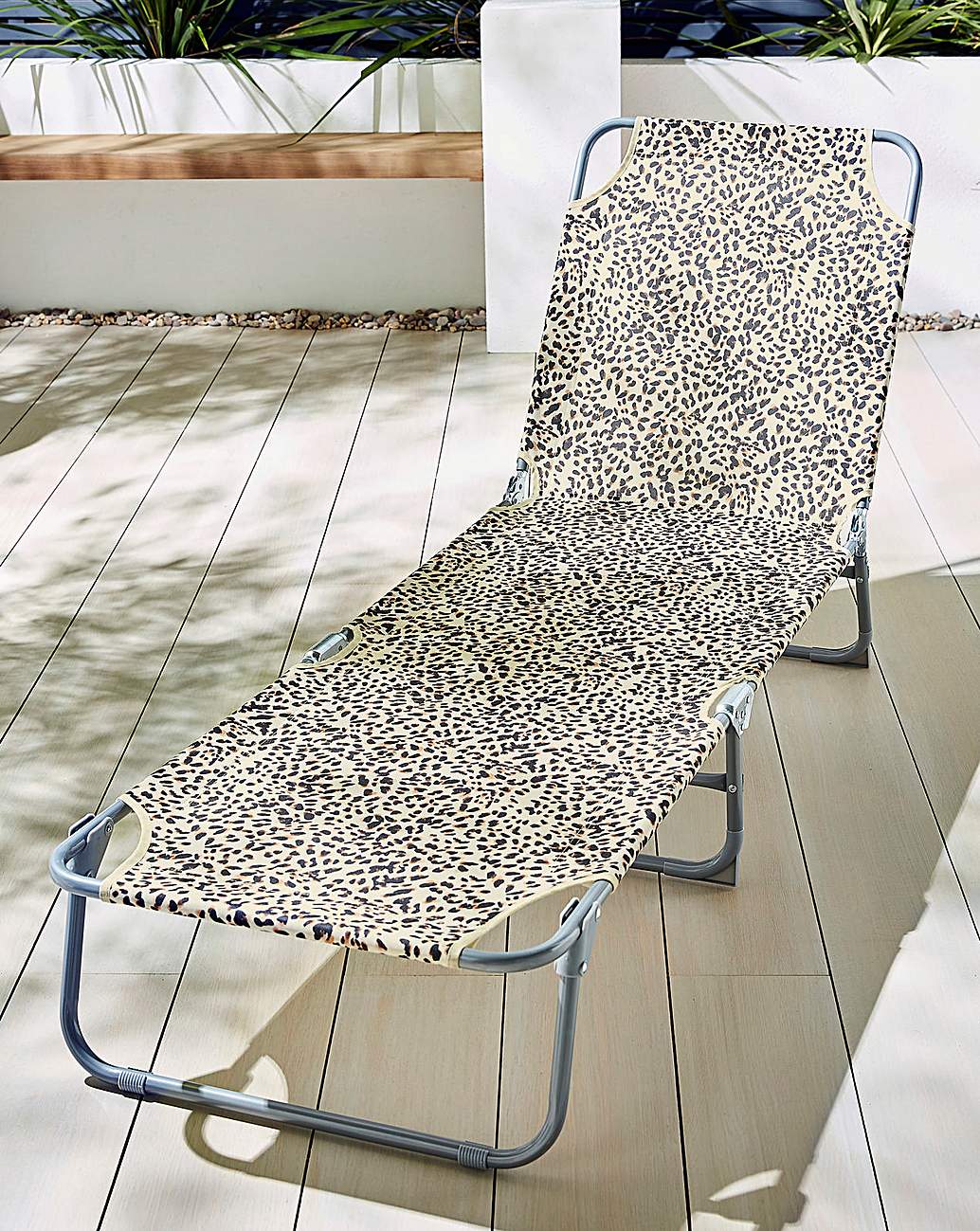 leopard sun lounger