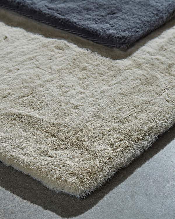 Luxe Faux Fur Rug Large