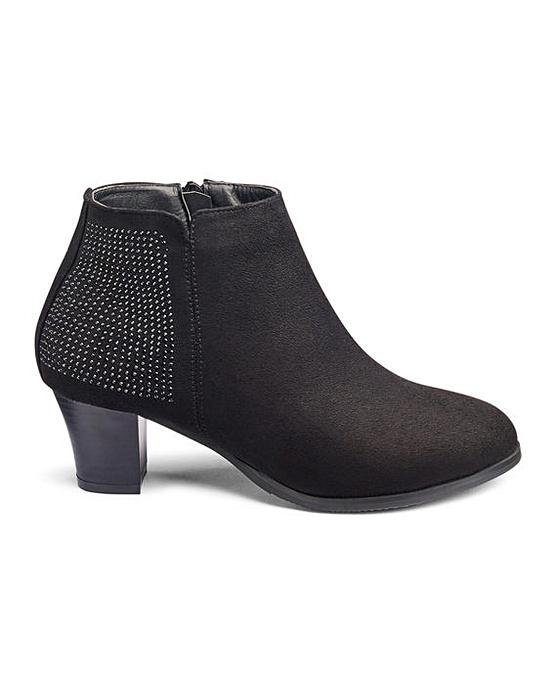 ankle boots good for walking