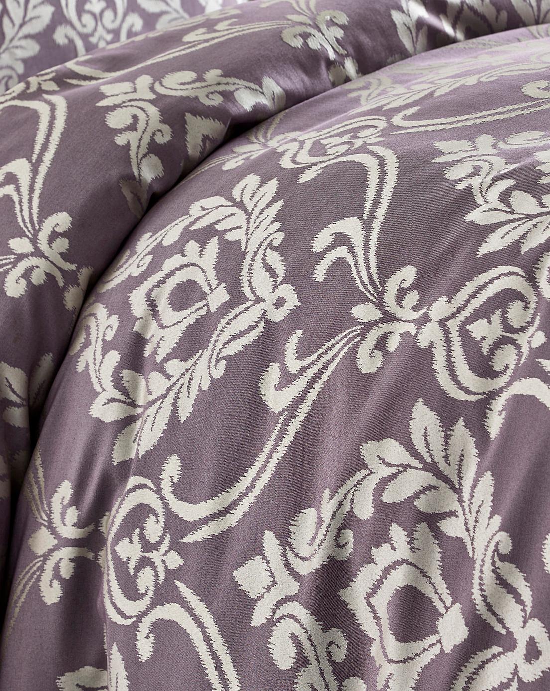 Baroque Jacqaurd Mauve Duvet Cover Set J D Williams