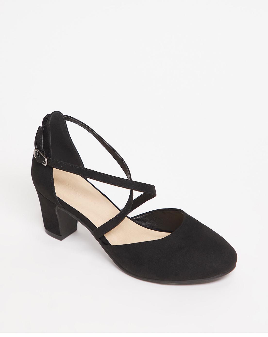 Crossover Court Shoe E Fit | Simply Be