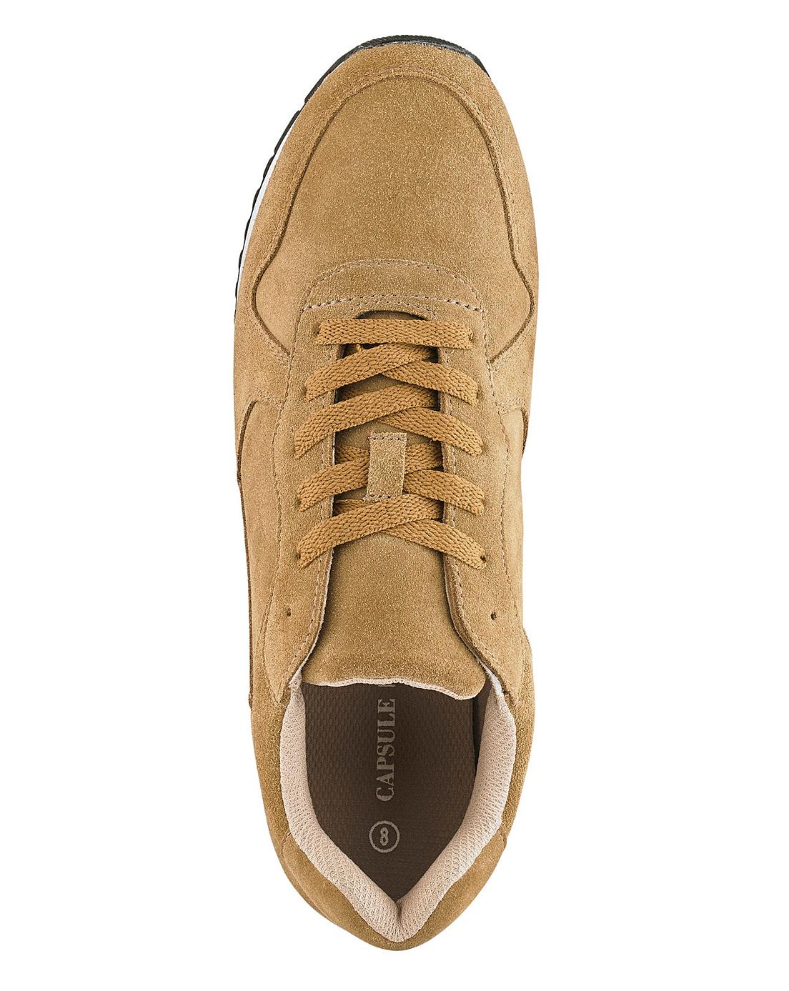 d width trainers