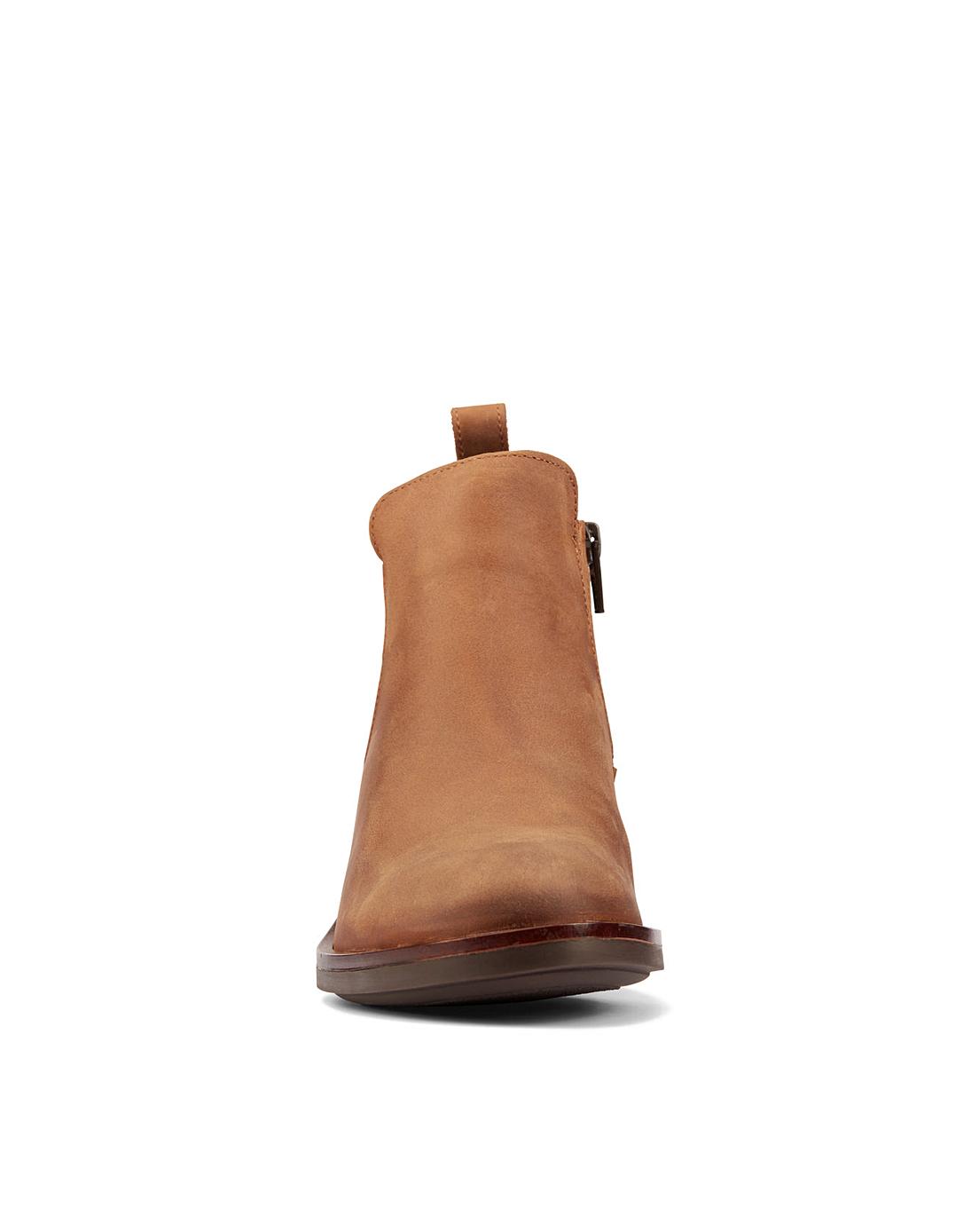 clarks memi zip boots