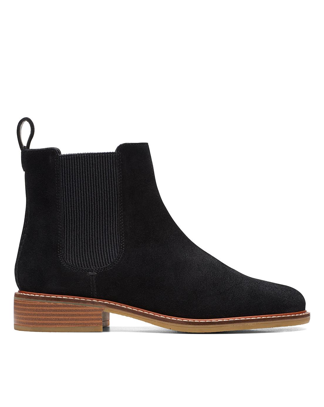 clarks arlo black
