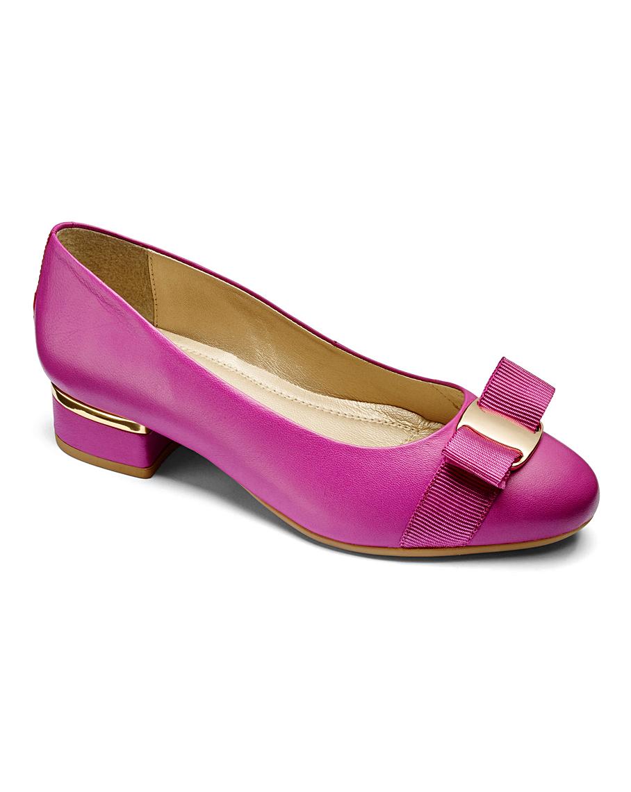 eee court shoes