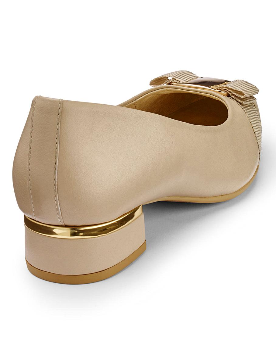 Leather Court Shoes EEE Fit J D Williams