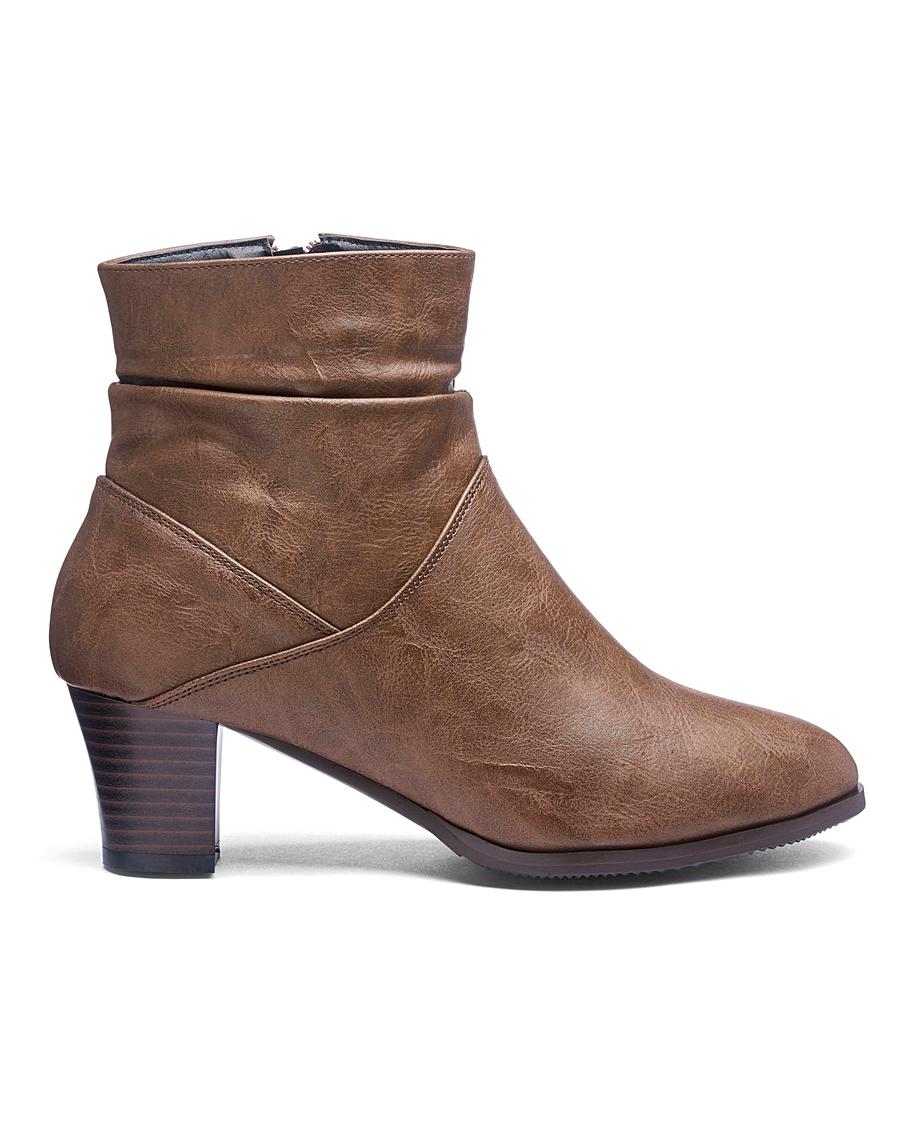 cushion walk boots wide fit