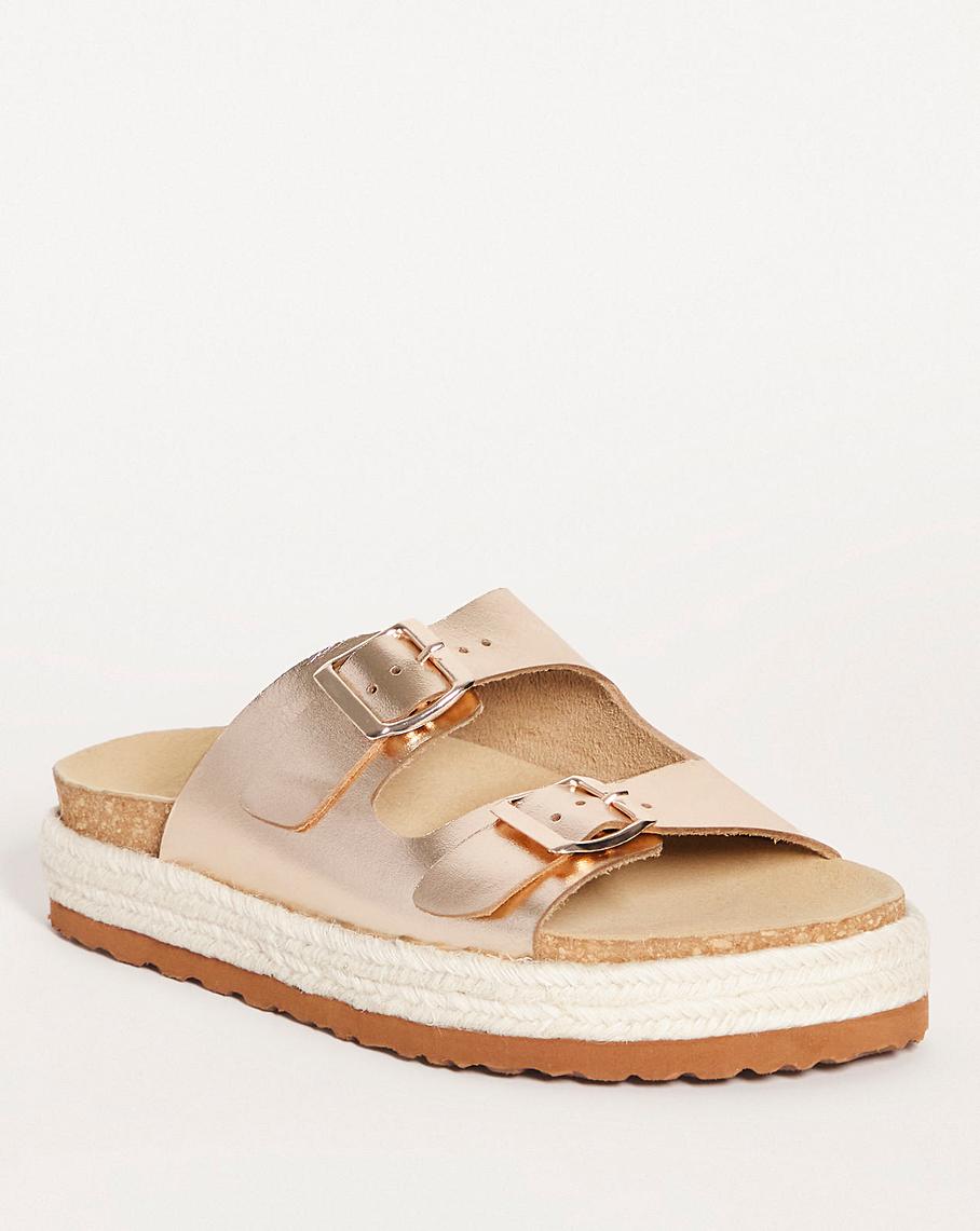 twin buckle sandals