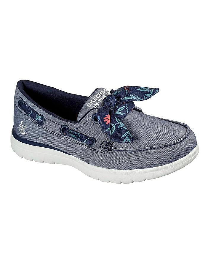 skechers on the go flex boat shoe