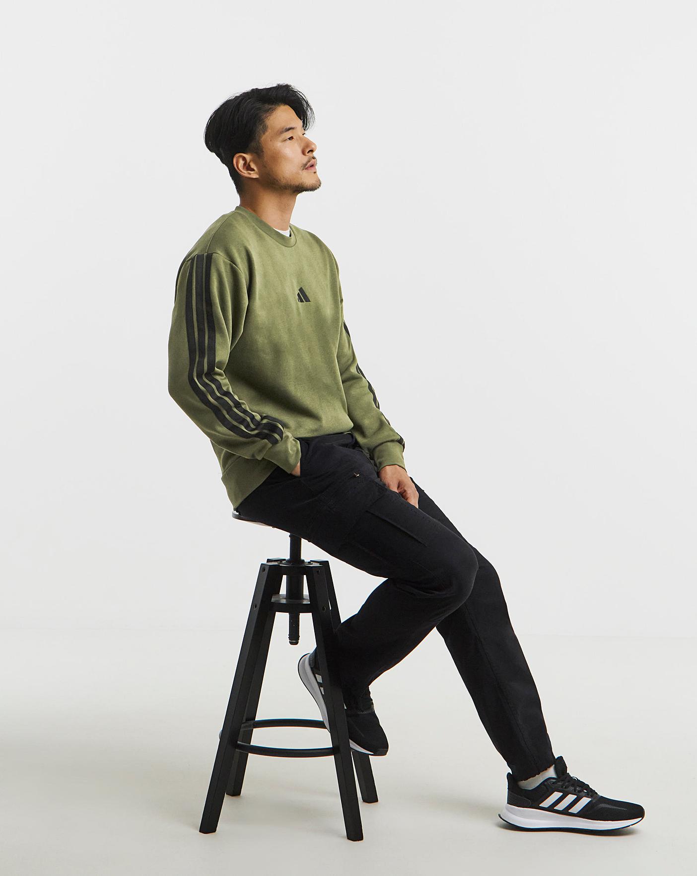 【OLIVE】Cracked sweatshirt adidas 3 Stripes Fleece Sweatshirt | Oxendales