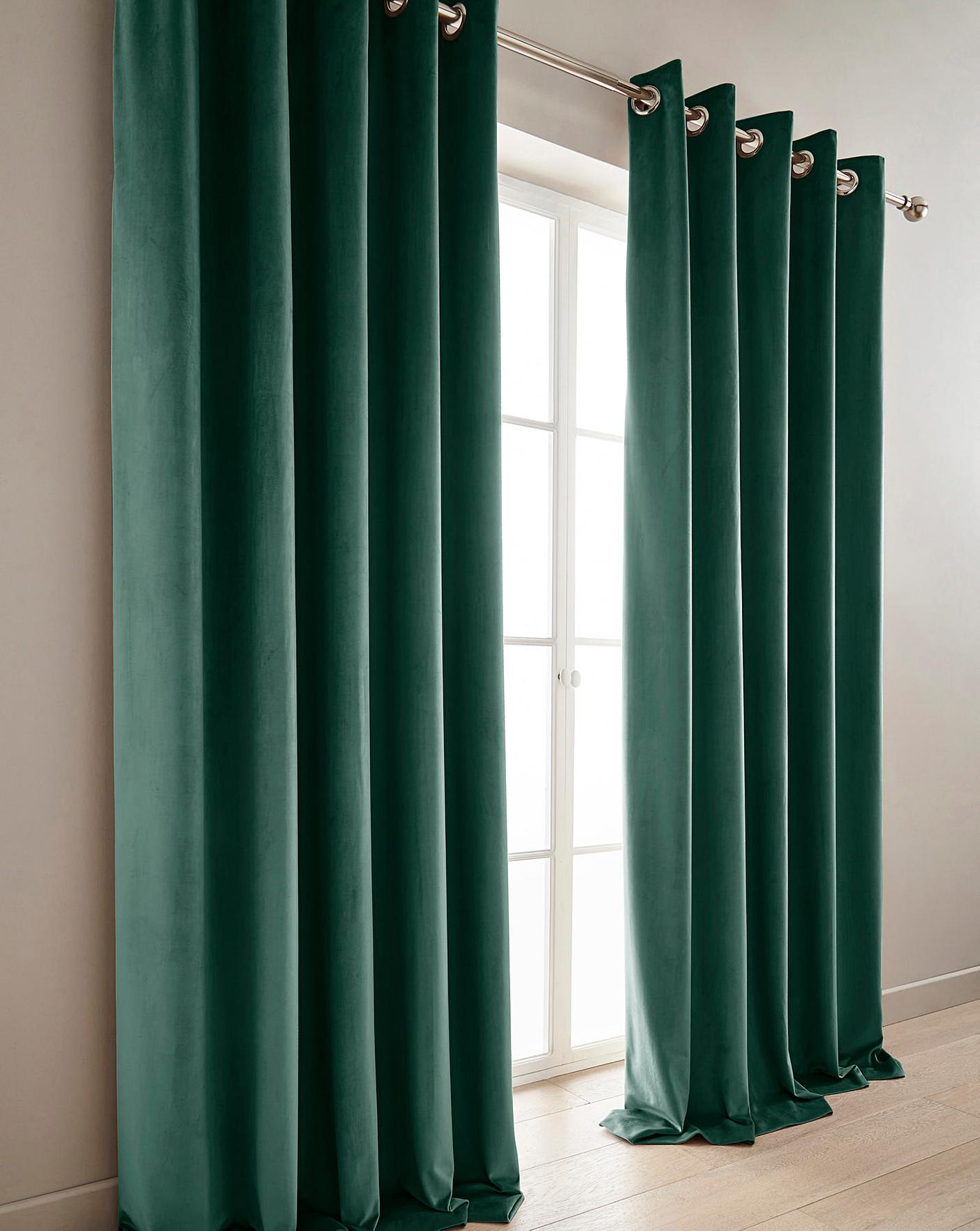 Luxury Velour Thml Lined Eyelet Curtains