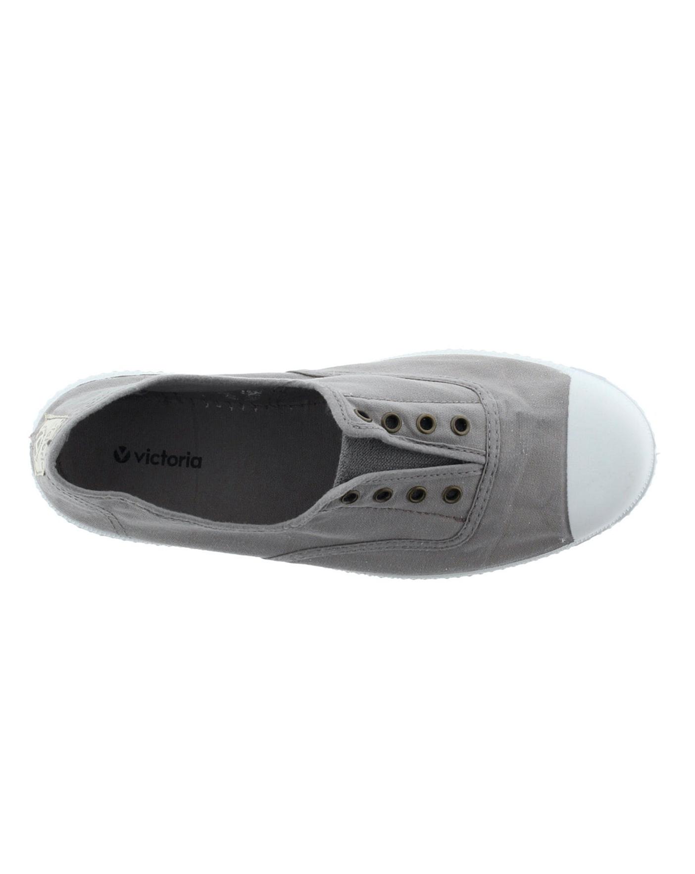 Victoria hot sale plimsolls sale