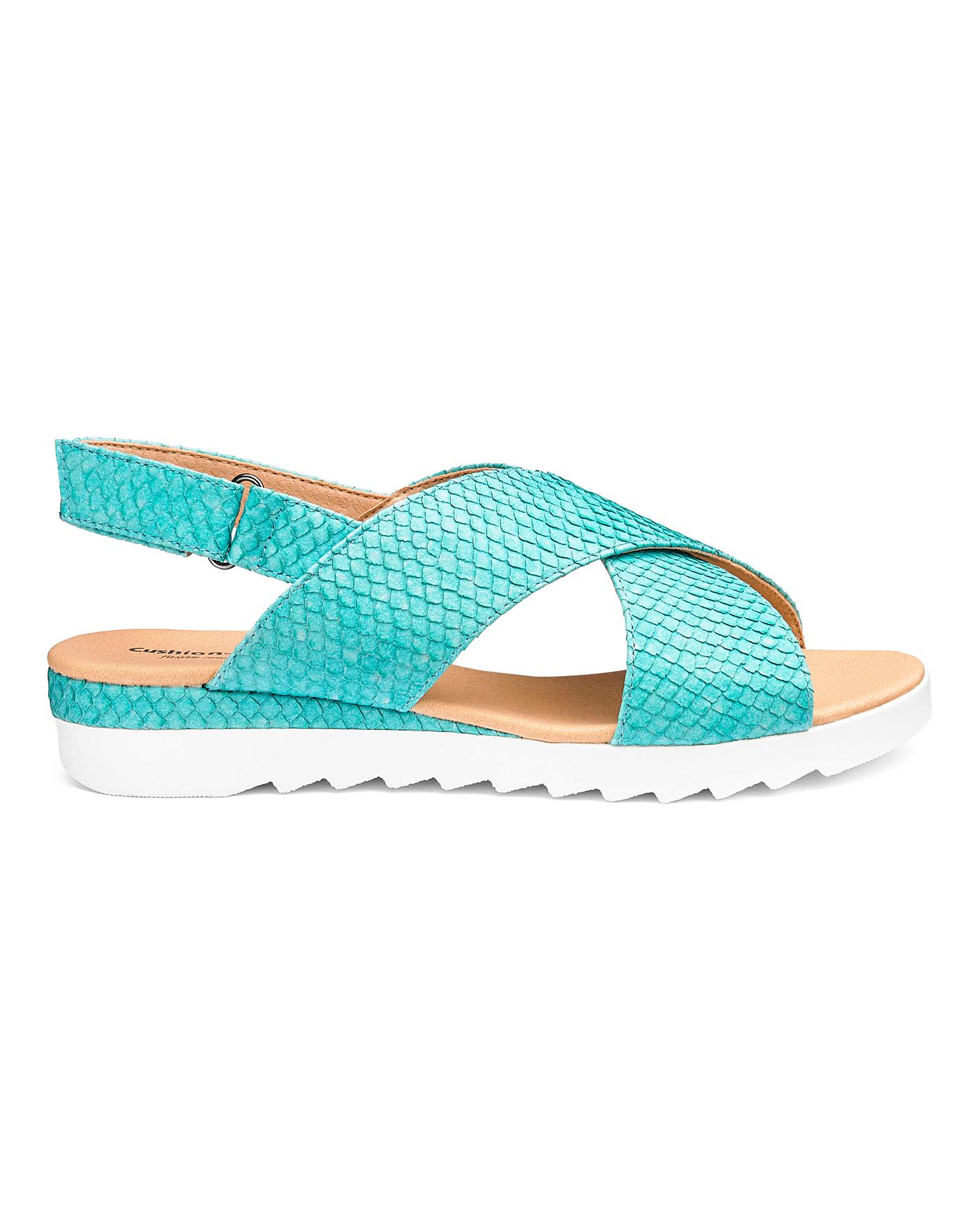 Cushion Walk Crossover Sandals E Fit 