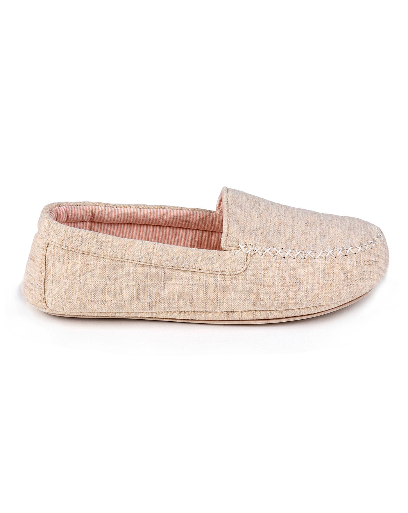 isotoner totes slippers