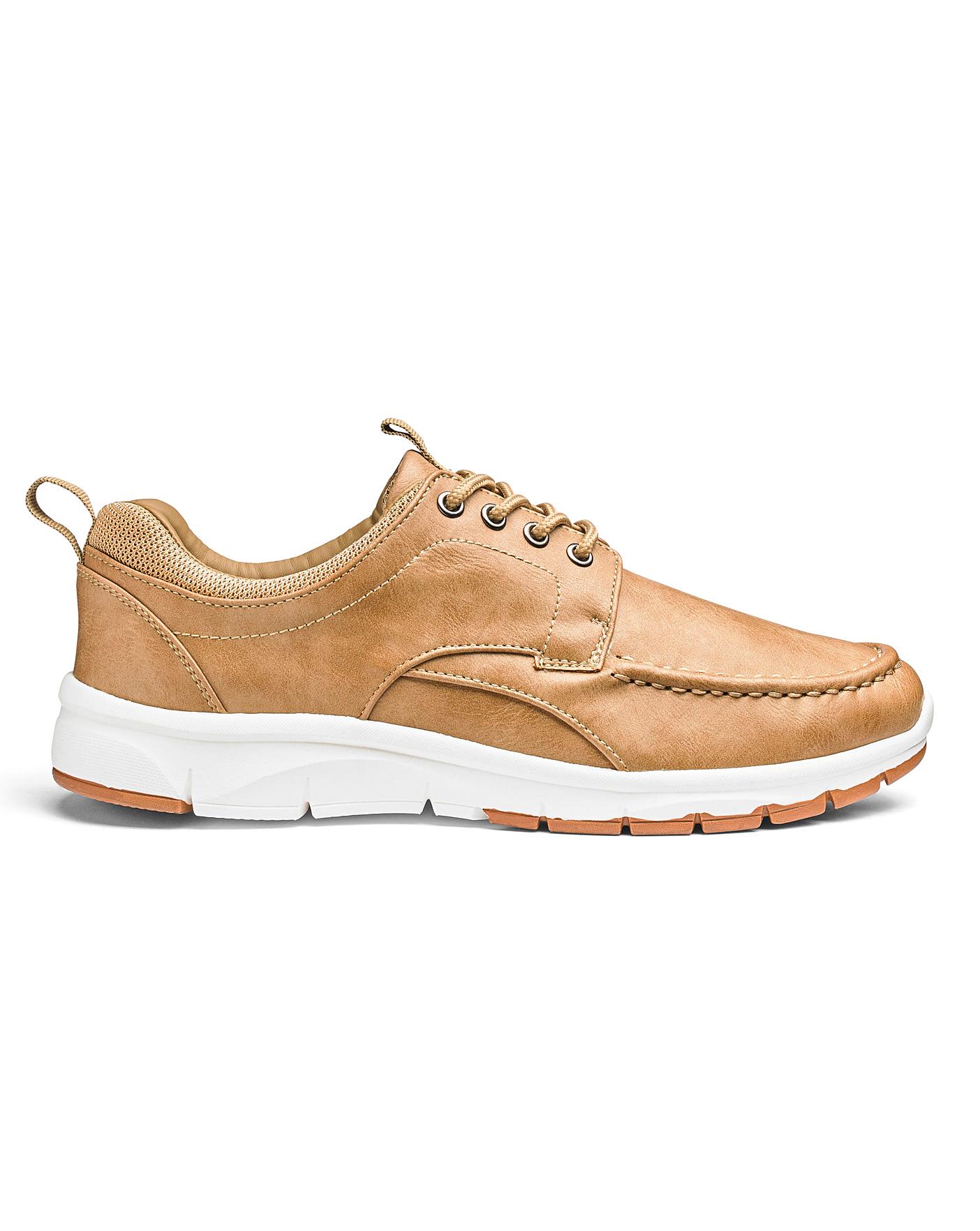 mens wide trainers uk