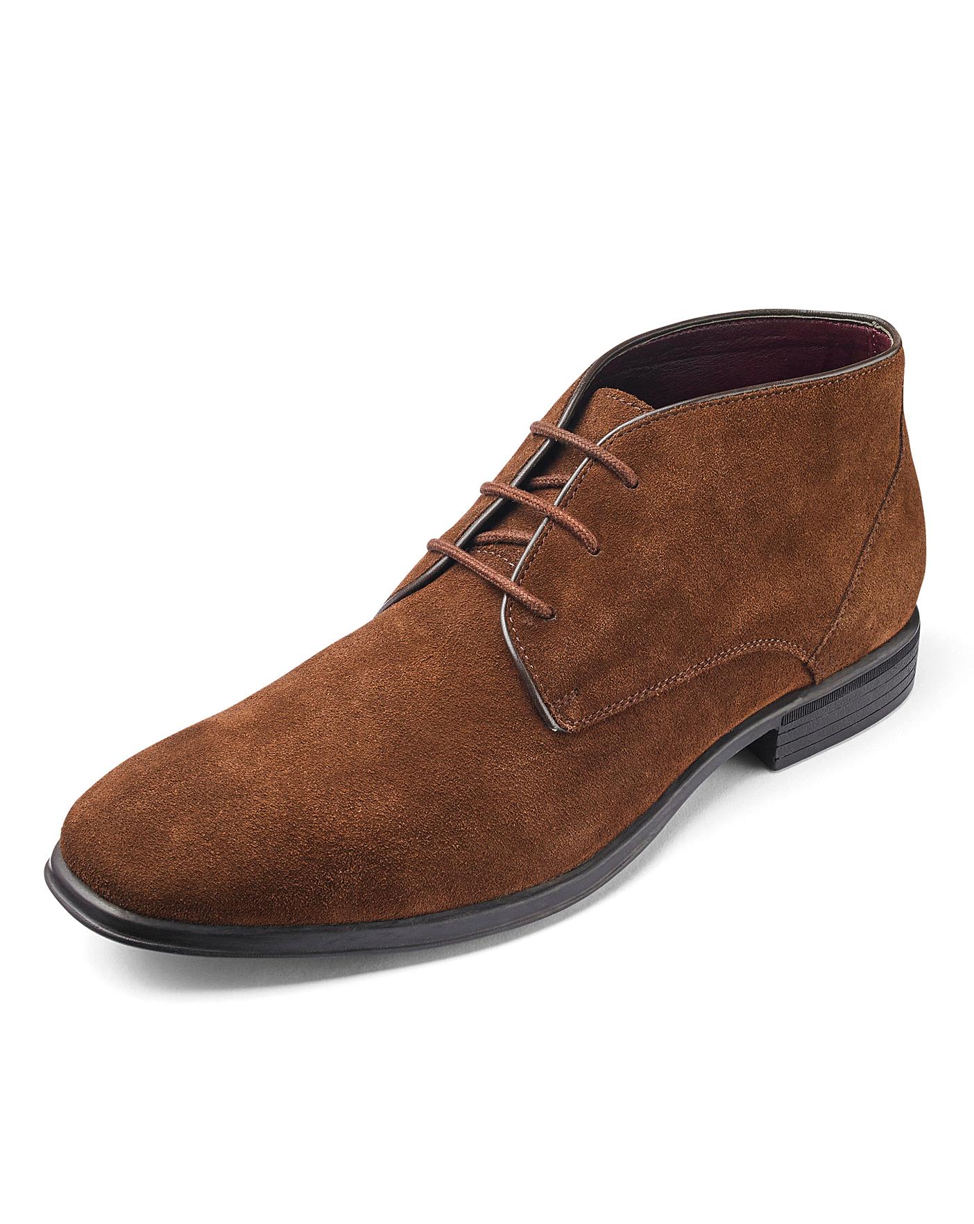 extra wide chukka boots