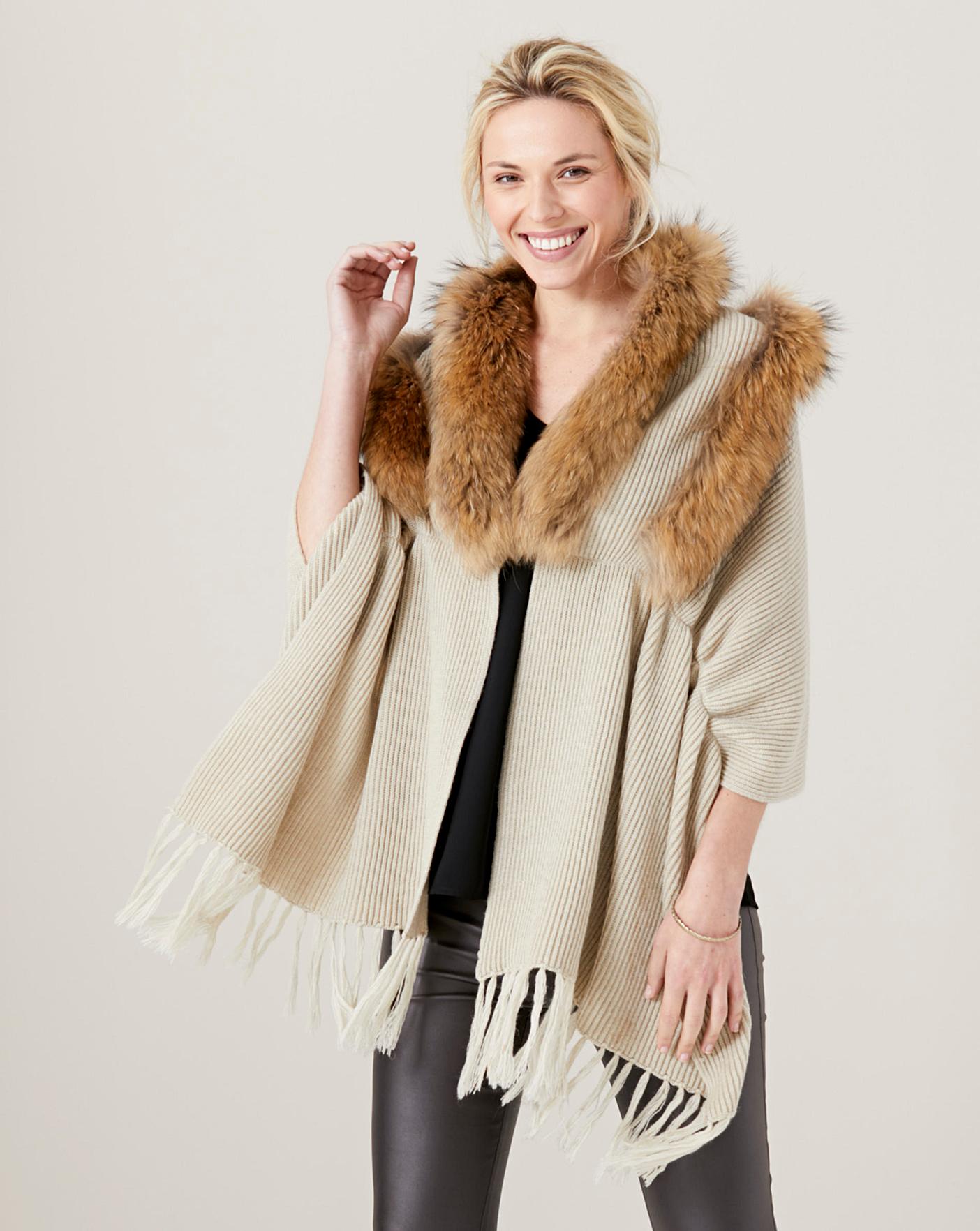 shawl with fur trim