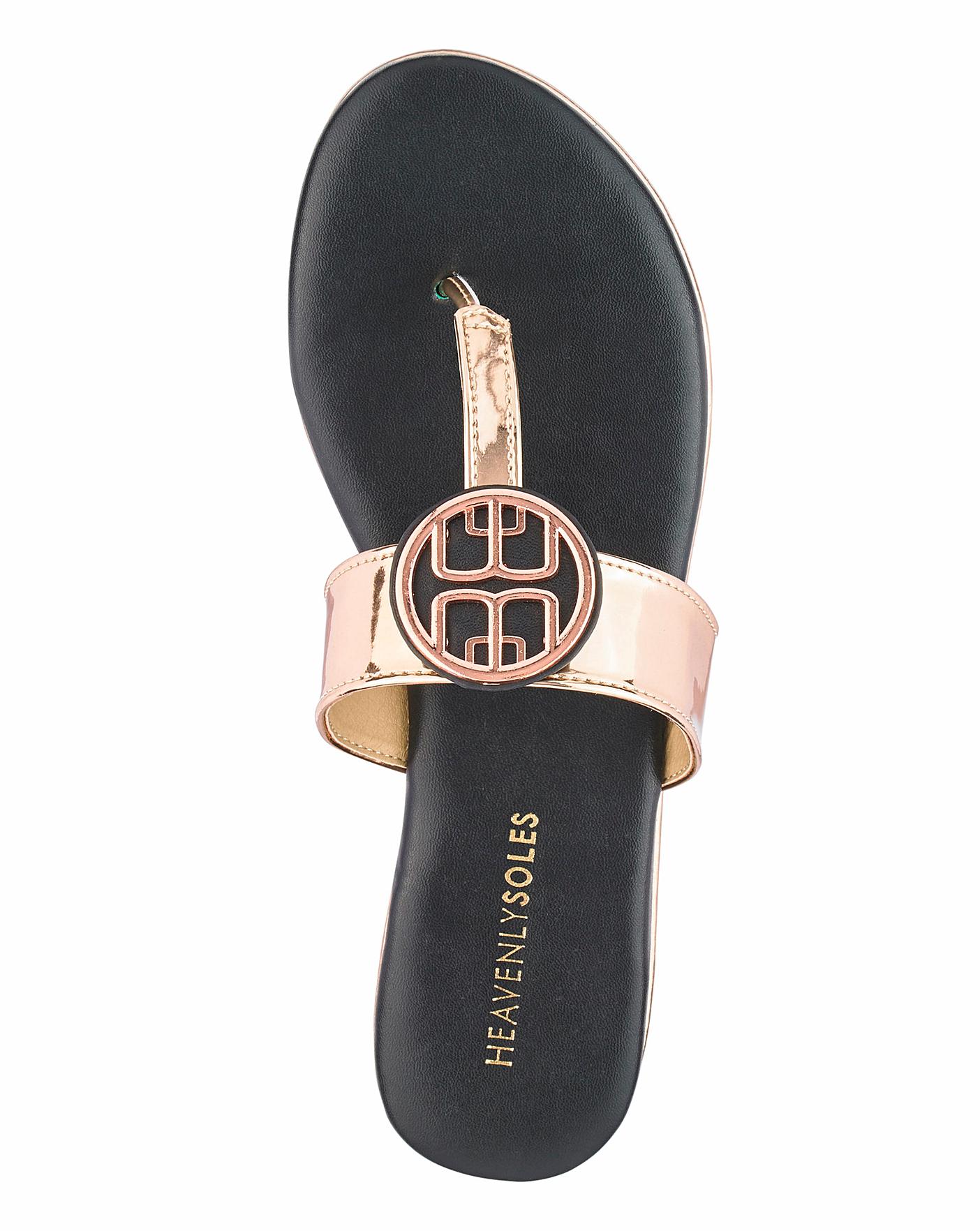 gucci toe post sandals