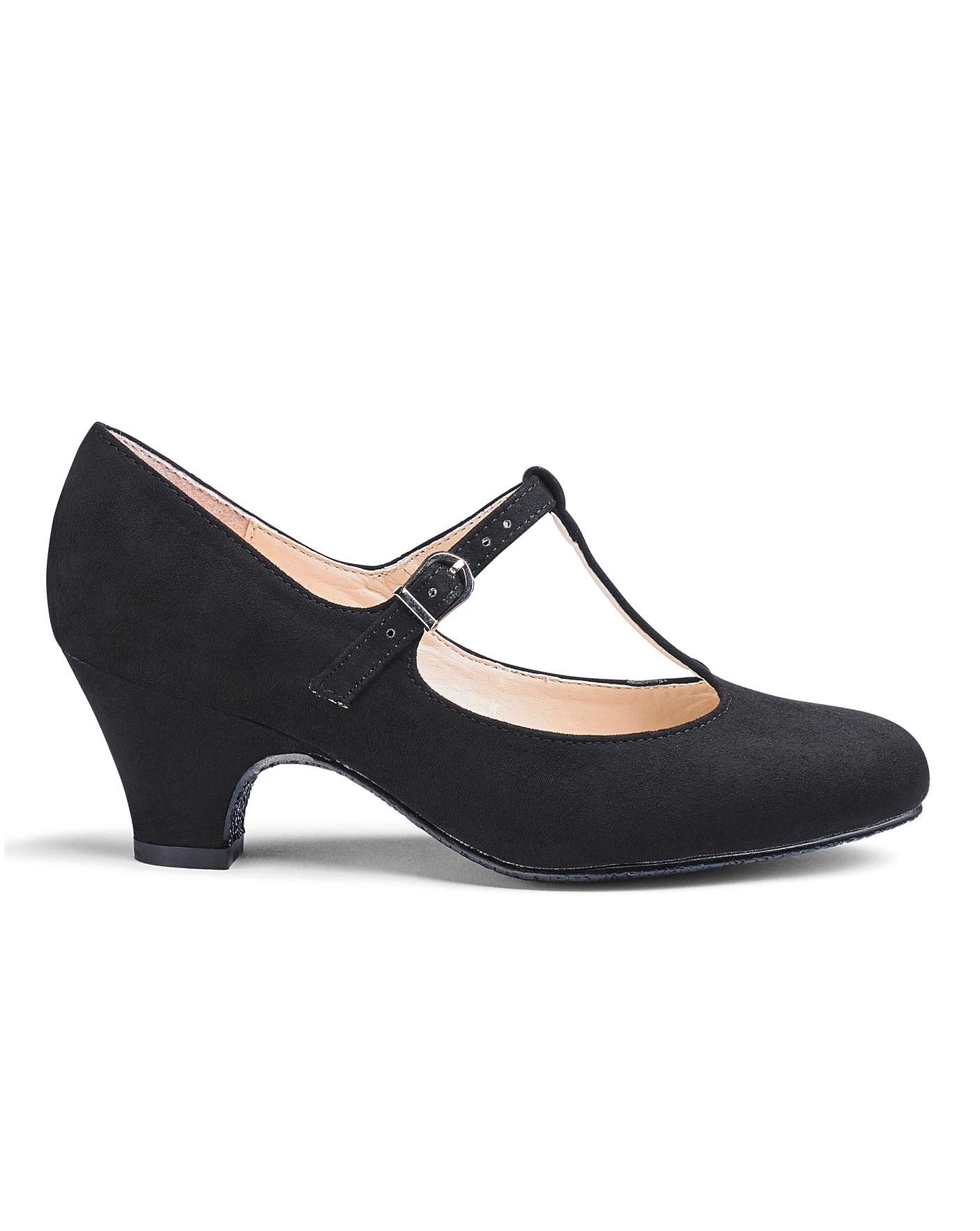 pointed t bar shoes