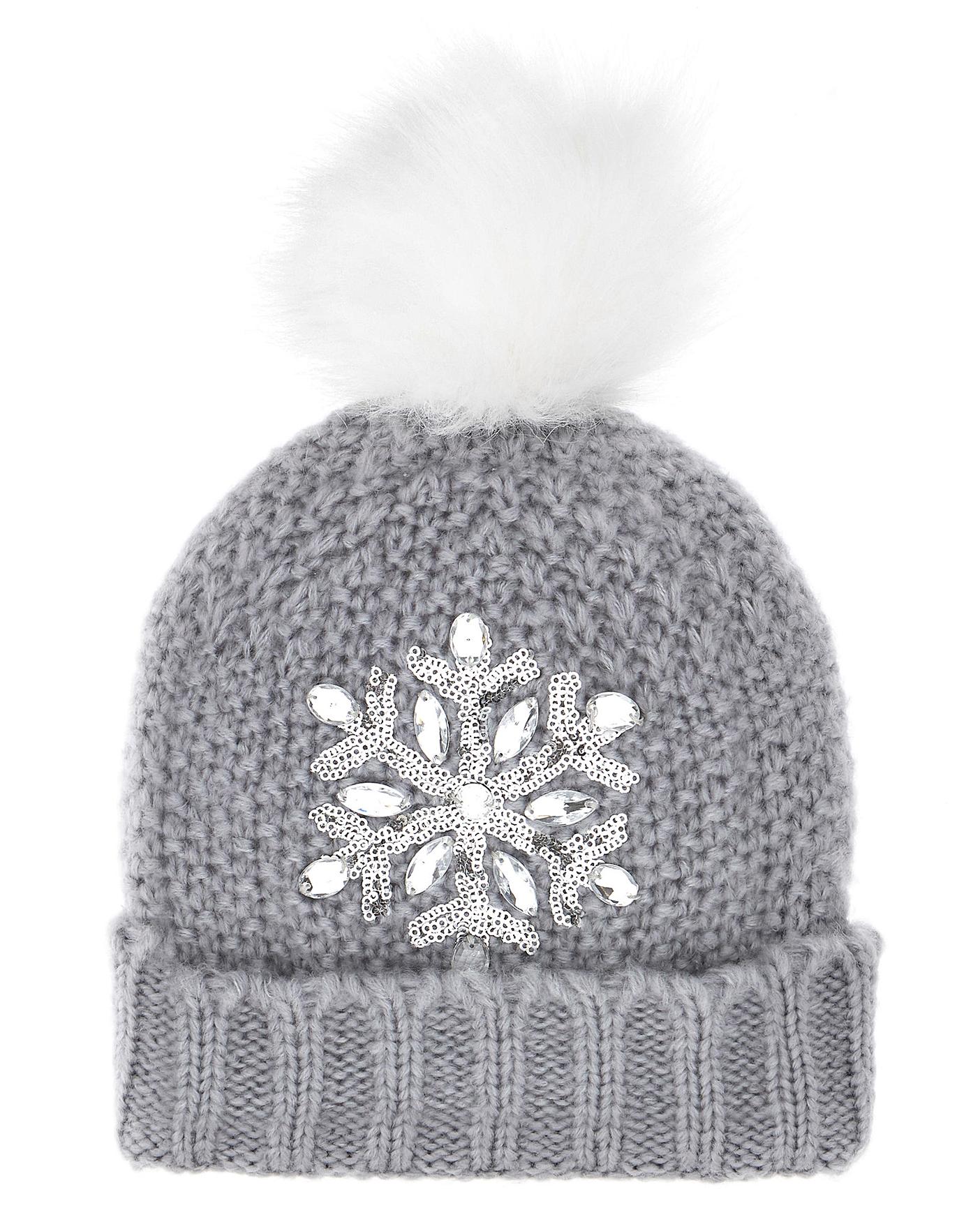 knitted bobble hat