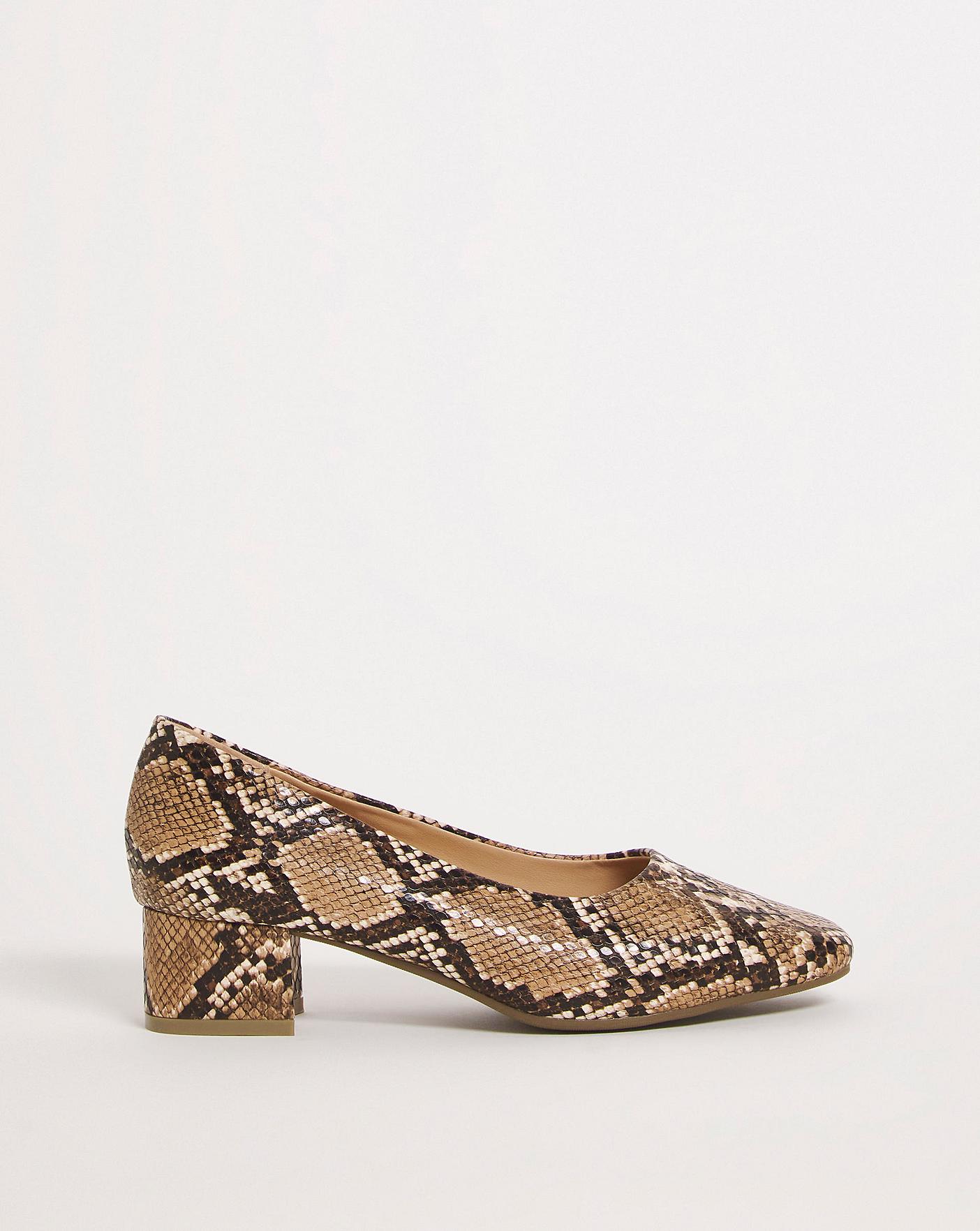 Snake print store block heel shoes